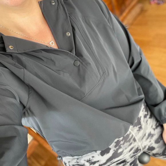 The Parker Hoodie-Black - Picture 4 of 8